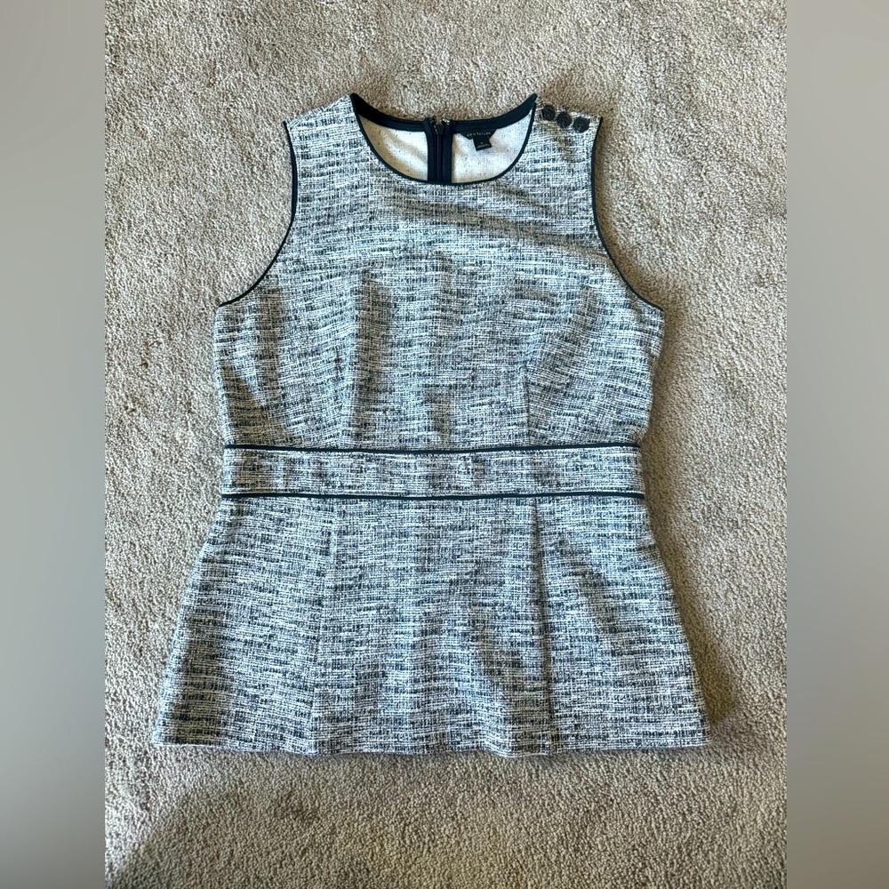 Ann Taylor tweed sleeveless zippered blouse, size M